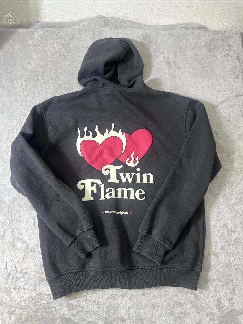 White Fox Twin Flame Dark Gray Hoodie Women’s L/XL Graphic Pullover
